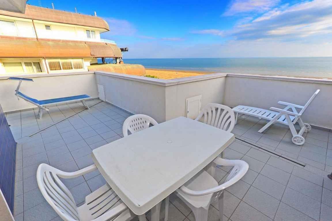 Apartments In Lignano 21657 Lignano Sabbiadoro Eksteriør billede